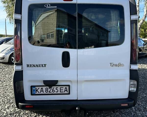 Білий Рено Трафік, об'ємом двигуна 1.9 л та пробігом 390 тис. км за 7700 $, фото 7 на Automoto.ua