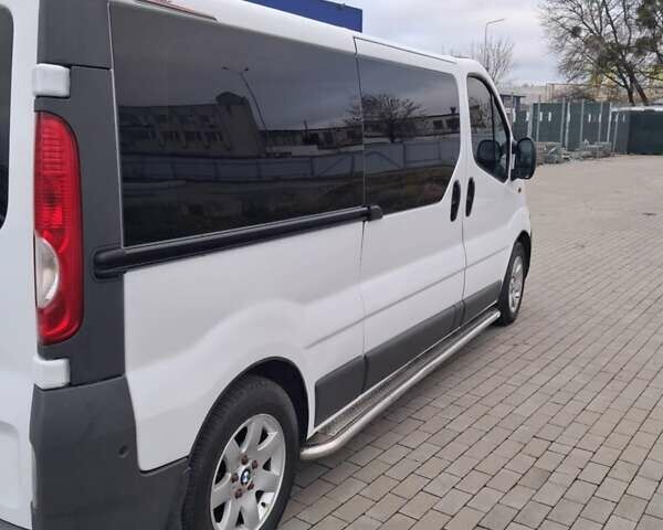 Білий Рено Трафік, об'ємом двигуна 1.87 л та пробігом 260 тис. км за 8200 $, фото 9 на Automoto.ua