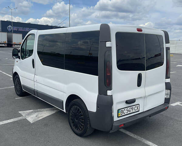 Білий Рено Трафік, об'ємом двигуна 1.9 л та пробігом 426 тис. км за 6300 $, фото 6 на Automoto.ua