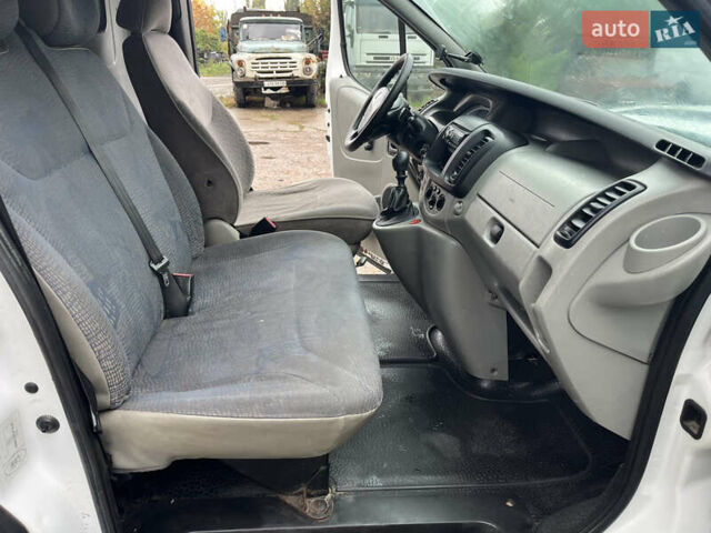 Білий Рено Трафік, об'ємом двигуна 1.87 л та пробігом 475 тис. км за 5500 $, фото 11 на Automoto.ua