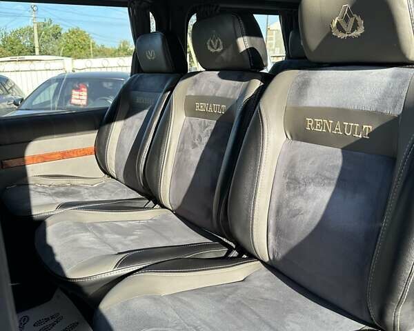 Білий Рено Трафік, об'ємом двигуна 1.9 л та пробігом 390 тис. км за 7700 $, фото 13 на Automoto.ua
