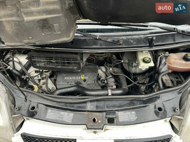 Білий Рено Трафік, об'ємом двигуна 1.87 л та пробігом 475 тис. км за 5500 $, фото 14 на Automoto.ua