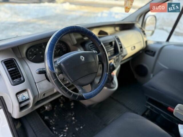 Білий Рено Трафік, об'ємом двигуна 1.9 л та пробігом 323 тис. км за 6999 $, фото 33 на Automoto.ua