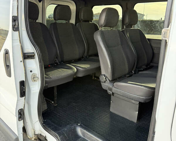 Белый Рено Трафик, объемом двигателя 1.9 л и пробегом 388 тыс. км за 7300 $, фото 22 на Automoto.ua