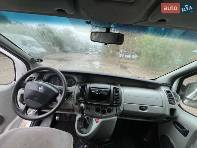 Білий Рено Трафік, об'ємом двигуна 1.87 л та пробігом 475 тис. км за 5500 $, фото 9 на Automoto.ua