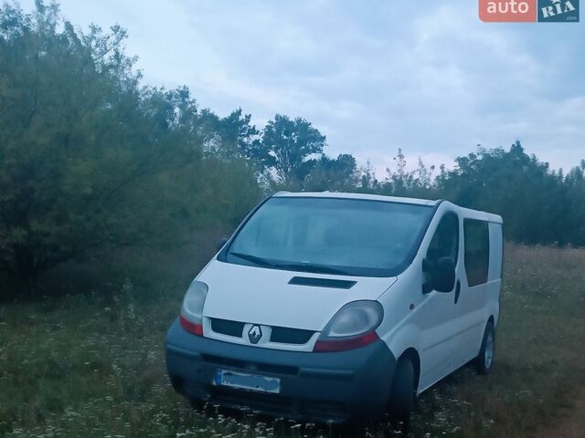 Білий Рено Трафік, об'ємом двигуна 1.9 л та пробігом 500 тис. км за 5000 $, фото 4 на Automoto.ua