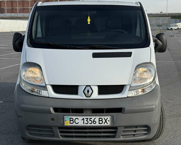 Белый Рено Трафик, объемом двигателя 1.9 л и пробегом 388 тыс. км за 7300 $, фото 26 на Automoto.ua