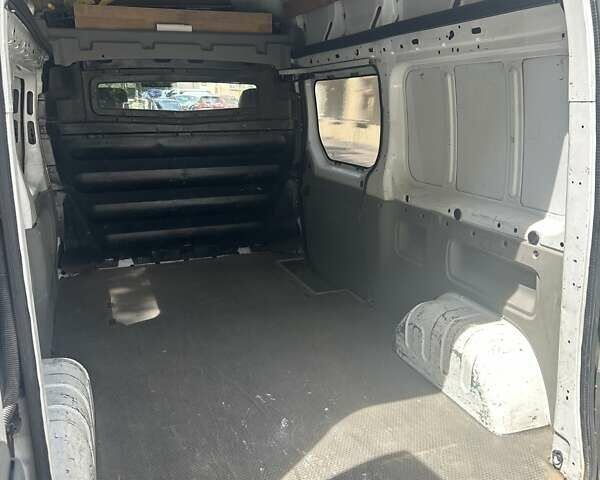 Белый Рено Трафик, объемом двигателя 1.87 л и пробегом 284 тыс. км за 7400 $, фото 17 на Automoto.ua