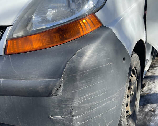 Білий Рено Трафік, об'ємом двигуна 1.9 л та пробігом 355 тис. км за 7000 $, фото 5 на Automoto.ua