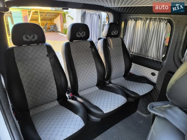 Білий Рено Трафік, об'ємом двигуна 1.9 л та пробігом 295 тис. км за 8500 $, фото 2 на Automoto.ua