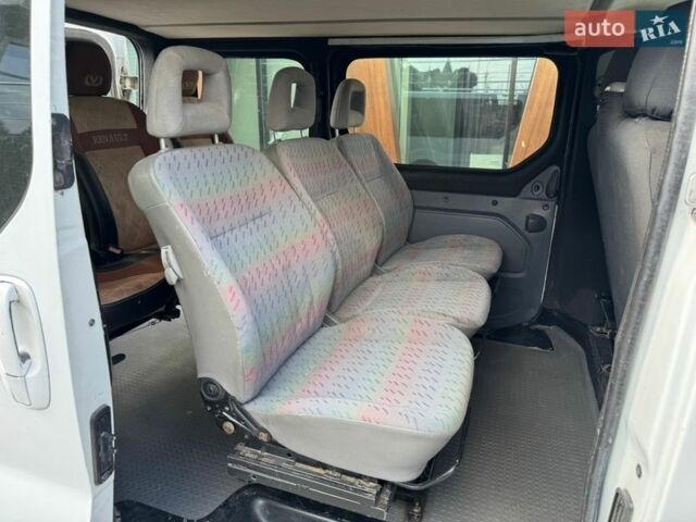 Белый Рено Трафик, объемом двигателя 1.9 л и пробегом 386 тыс. км за 6899 $, фото 28 на Automoto.ua