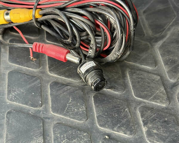 Белый Рено Трафик, объемом двигателя 1.9 л и пробегом 388 тыс. км за 7300 $, фото 19 на Automoto.ua