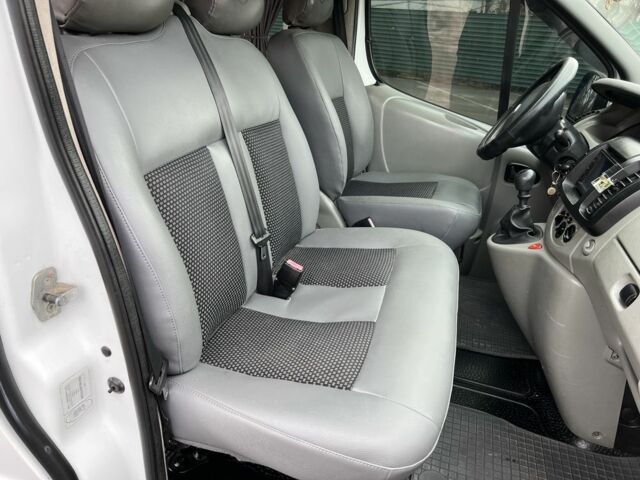 Білий Рено Трафік, об'ємом двигуна 1.9 л та пробігом 285 тис. км за 7350 $, фото 14 на Automoto.ua