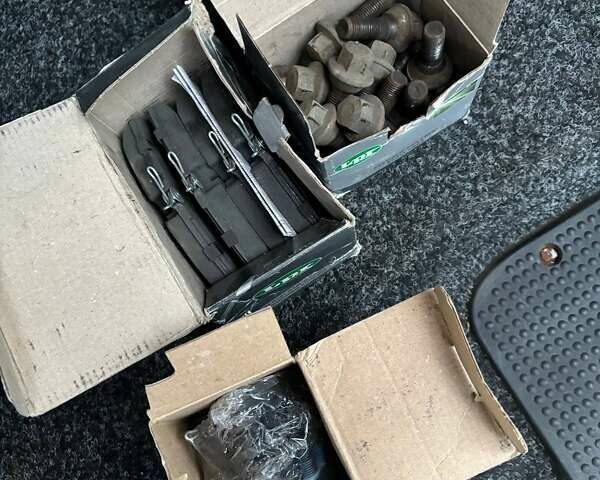 Белый Рено Трафик, объемом двигателя 0 л и пробегом 475 тыс. км за 5400 $, фото 27 на Automoto.ua