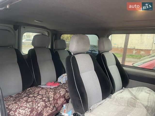 Белый Рено Трафик, объемом двигателя 0 л и пробегом 475 тыс. км за 5400 $, фото 21 на Automoto.ua