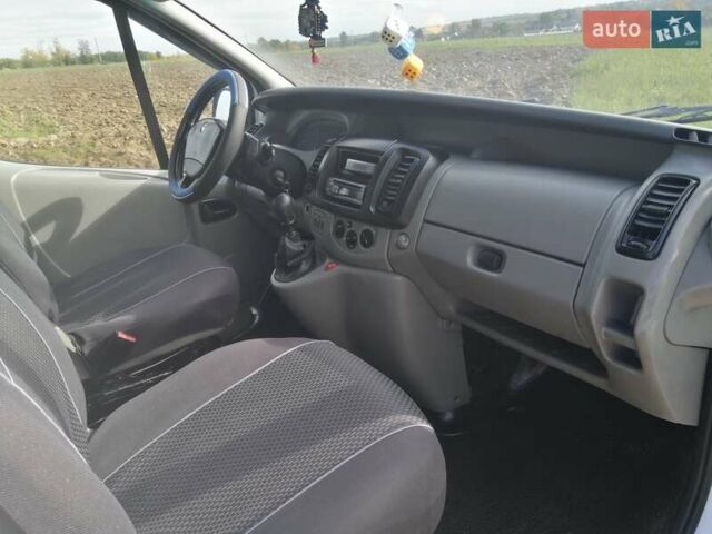 Рено Трафик 2006 в Ровно на Automoto.ua Белый Рено Трафик, объемом двигателя 1.87 л и пробегом 236 тыс. км за 7950 $, фото 13 на Automoto.ua