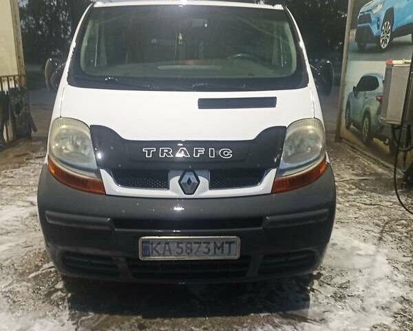 Білий Рено Трафік, об'ємом двигуна 1.87 л та пробігом 302 тис. км за 8800 $, фото 3 на Automoto.ua