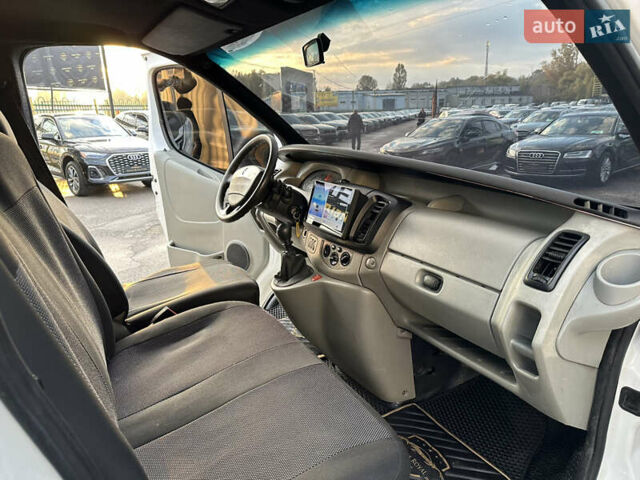 Белый Рено Трафик, объемом двигателя 1.87 л и пробегом 581 тыс. км за 7500 $, фото 20 на Automoto.ua