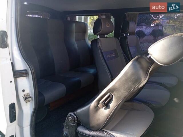 Рено Трафик 2006 в Одессе на Automoto.ua Белый Рено Трафик, объемом двигателя 2 л и пробегом 322 тыс. км за 7900 $, фото 8 на Automoto.ua