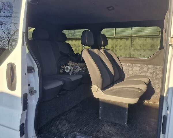 Білий Рено Трафік, об'ємом двигуна 2 л та пробігом 287 тис. км за 8500 $, фото 13 на Automoto.ua