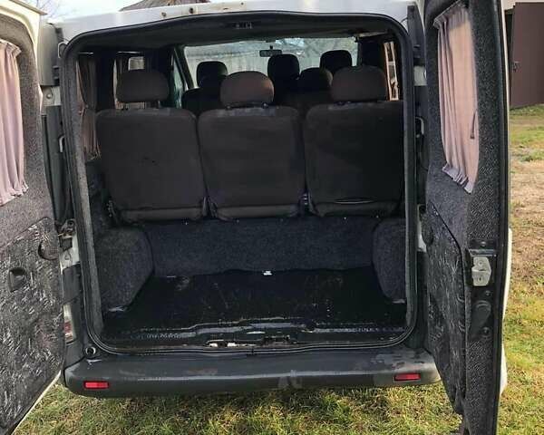 Белый Рено Трафик, объемом двигателя 1.9 л и пробегом 300 тыс. км за 7490 $, фото 8 на Automoto.ua