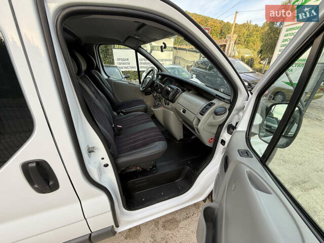 Білий Рено Трафік, об'ємом двигуна 1.9 л та пробігом 217 тис. км за 7999 $, фото 34 на Automoto.ua