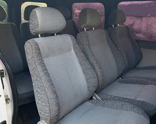 Белый Рено Трафик, объемом двигателя 1.87 л и пробегом 369 тыс. км за 7700 $, фото 14 на Automoto.ua