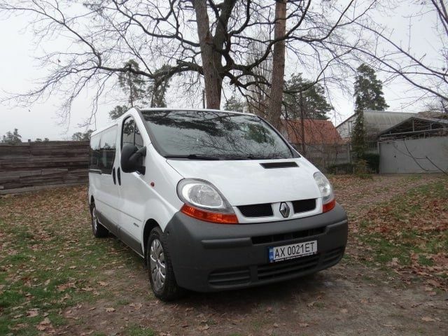 Білий Рено Трафік, об'ємом двигуна 1.9 л та пробігом 224 тис. км за 9300 $, фото 12 на Automoto.ua