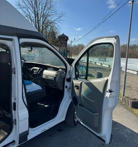 Белый Рено Трафик, объемом двигателя 1.9 л и пробегом 660 тыс. км за 6600 $, фото 8 на Automoto.ua