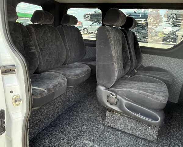 Белый Рено Трафик, объемом двигателя 1.87 л и пробегом 256 тыс. км за 6900 $, фото 18 на Automoto.ua