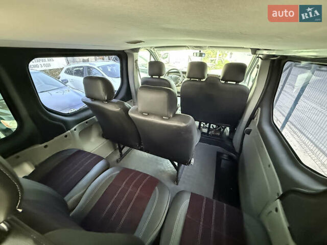 Белый Рено Трафик, объемом двигателя 1.9 л и пробегом 217 тыс. км за 7999 $, фото 59 на Automoto.ua