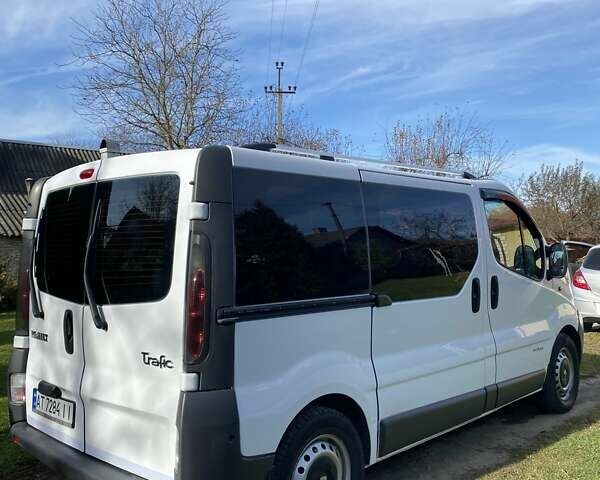 Белый Рено Трафик, объемом двигателя 1.87 л и пробегом 369 тыс. км за 7700 $, фото 10 на Automoto.ua