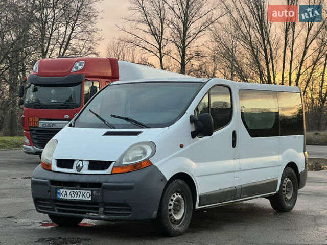 Белый Рено Трафик, объемом двигателя 1.87 л и пробегом 323 тыс. км за 5999 $, фото 1 на Automoto.ua