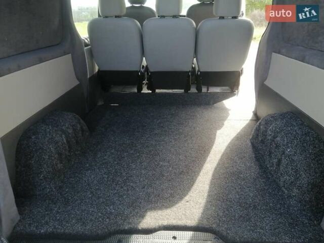 Рено Трафик 2006 в Ровно на Automoto.ua Белый Рено Трафик, объемом двигателя 1.87 л и пробегом 236 тыс. км за 7950 $, фото 5 на Automoto.ua