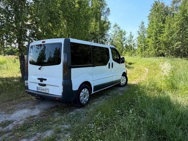 Білий Рено Трафік, об'ємом двигуна 1.9 л та пробігом 311 тис. км за 8100 $, фото 10 на Automoto.ua