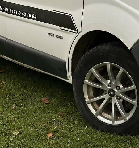 Білий Рено Трафік, об'ємом двигуна 1.9 л та пробігом 285 тис. км за 7500 $, фото 6 на Automoto.ua