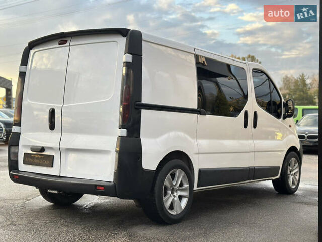 Белый Рено Трафик, объемом двигателя 1.87 л и пробегом 581 тыс. км за 7500 $, фото 9 на Automoto.ua