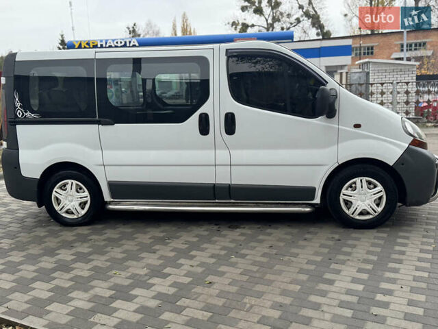 Белый Рено Трафик, объемом двигателя 1.87 л и пробегом 327 тыс. км за 7800 $, фото 7 на Automoto.ua