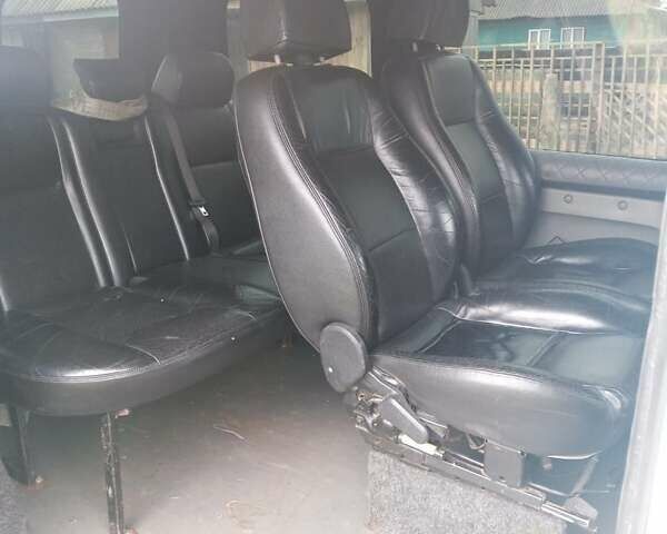 Белый Рено Трафик, объемом двигателя 1.87 л и пробегом 400 тыс. км за 8250 $, фото 1 на Automoto.ua