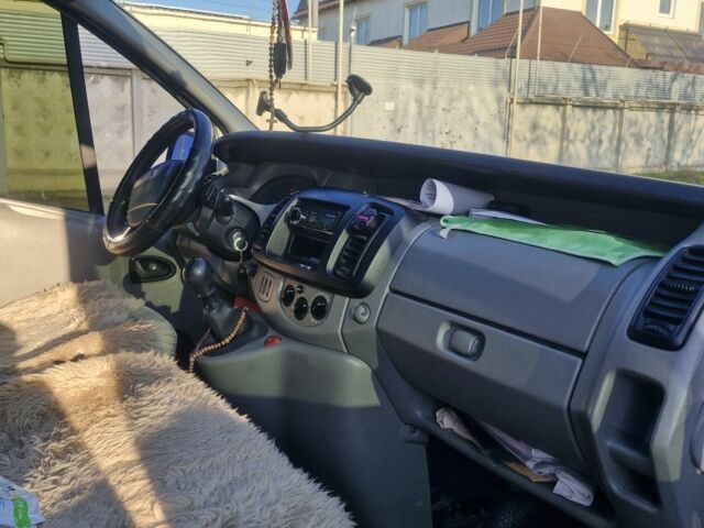 Белый Рено Трафик, объемом двигателя 2 л и пробегом 287 тыс. км за 8500 $, фото 7 на Automoto.ua