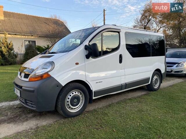 Белый Рено Трафик, объемом двигателя 1.87 л и пробегом 369 тыс. км за 7700 $, фото 4 на Automoto.ua