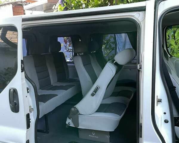 Білий Рено Трафік, об'ємом двигуна 1.87 л та пробігом 287 тис. км за 7500 $, фото 12 на Automoto.ua