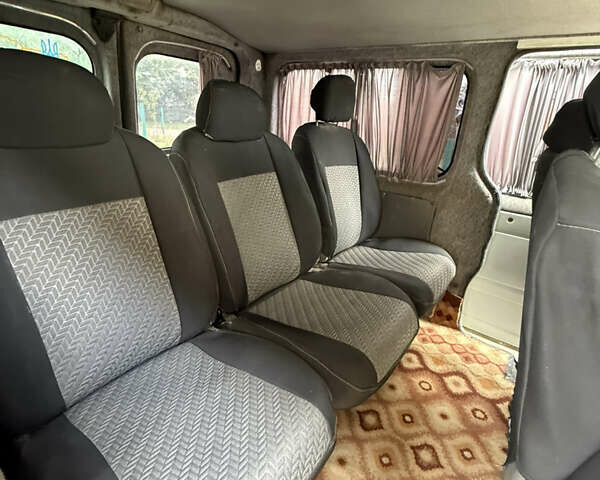 Белый Рено Трафик, объемом двигателя 1.9 л и пробегом 286 тыс. км за 6800 $, фото 12 на Automoto.ua