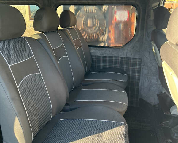 Білий Рено Трафік, об'ємом двигуна 2 л та пробігом 246 тис. км за 8299 $, фото 19 на Automoto.ua