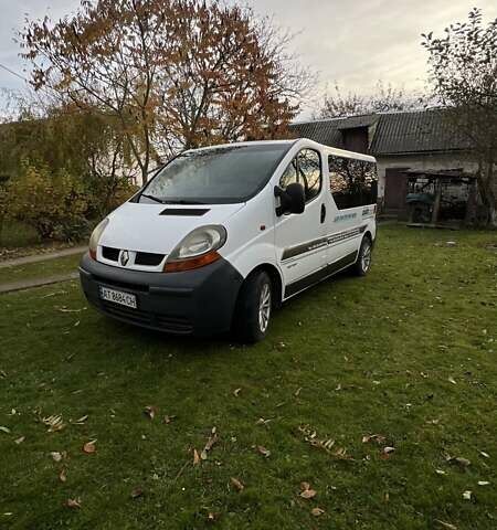 Білий Рено Трафік, об'ємом двигуна 1.9 л та пробігом 285 тис. км за 7500 $, фото 8 на Automoto.ua