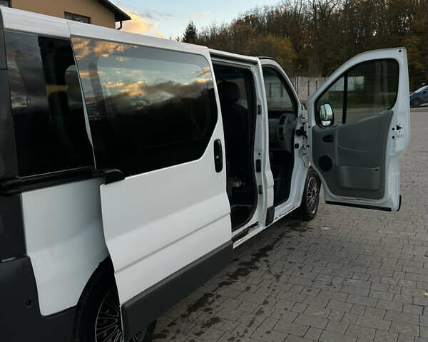 Рено Трафик 2006 в Тернополе на Automoto.ua Белый Рено Трафик, объемом двигателя 1.9 л и пробегом 390 тыс. км за 7000 $, фото 16 на Automoto.ua