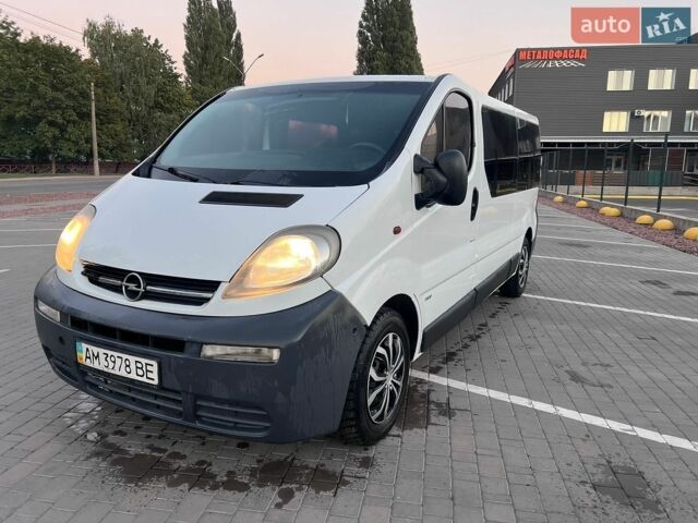 Белый Рено Трафик, объемом двигателя 1.9 л и пробегом 323 тыс. км за 6700 $, фото 10 на Automoto.ua