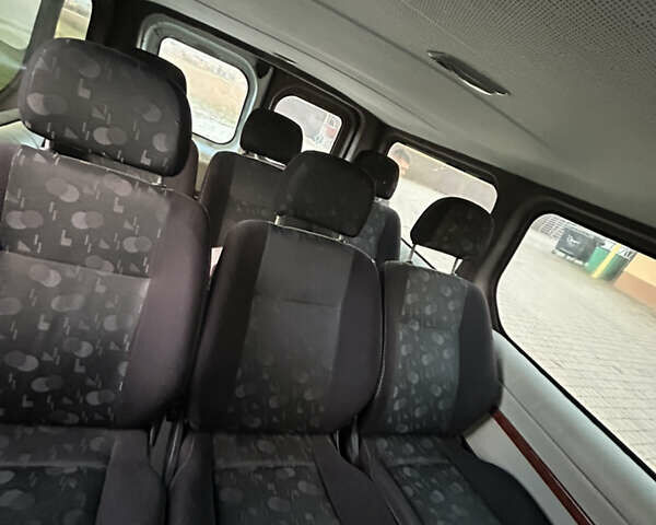 Рено Трафик 2006 в Тернополе на Automoto.ua Белый Рено Трафик, объемом двигателя 1.9 л и пробегом 390 тыс. км за 7000 $, фото 7 на Automoto.ua