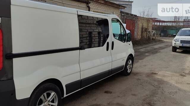 Білий Рено Трафік, об'ємом двигуна 2 л та пробігом 346 тис. км за 8000 $, фото 4 на Automoto.ua