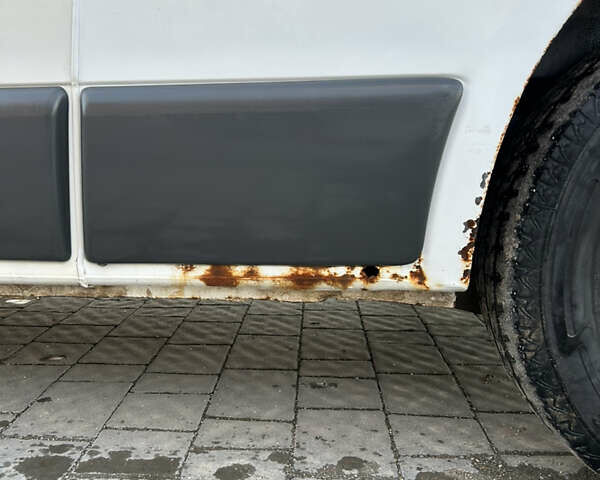 Рено Трафик 2006 в Тернополе на Automoto.ua Белый Рено Трафик, объемом двигателя 1.9 л и пробегом 390 тыс. км за 7000 $, фото 2 на Automoto.ua